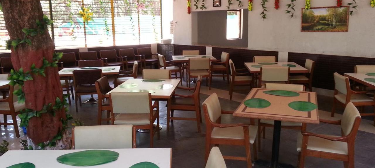 Ty Anand Ritz Matheran Exterior photo