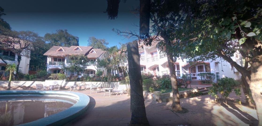 Ty Anand Ritz Matheran Exterior photo